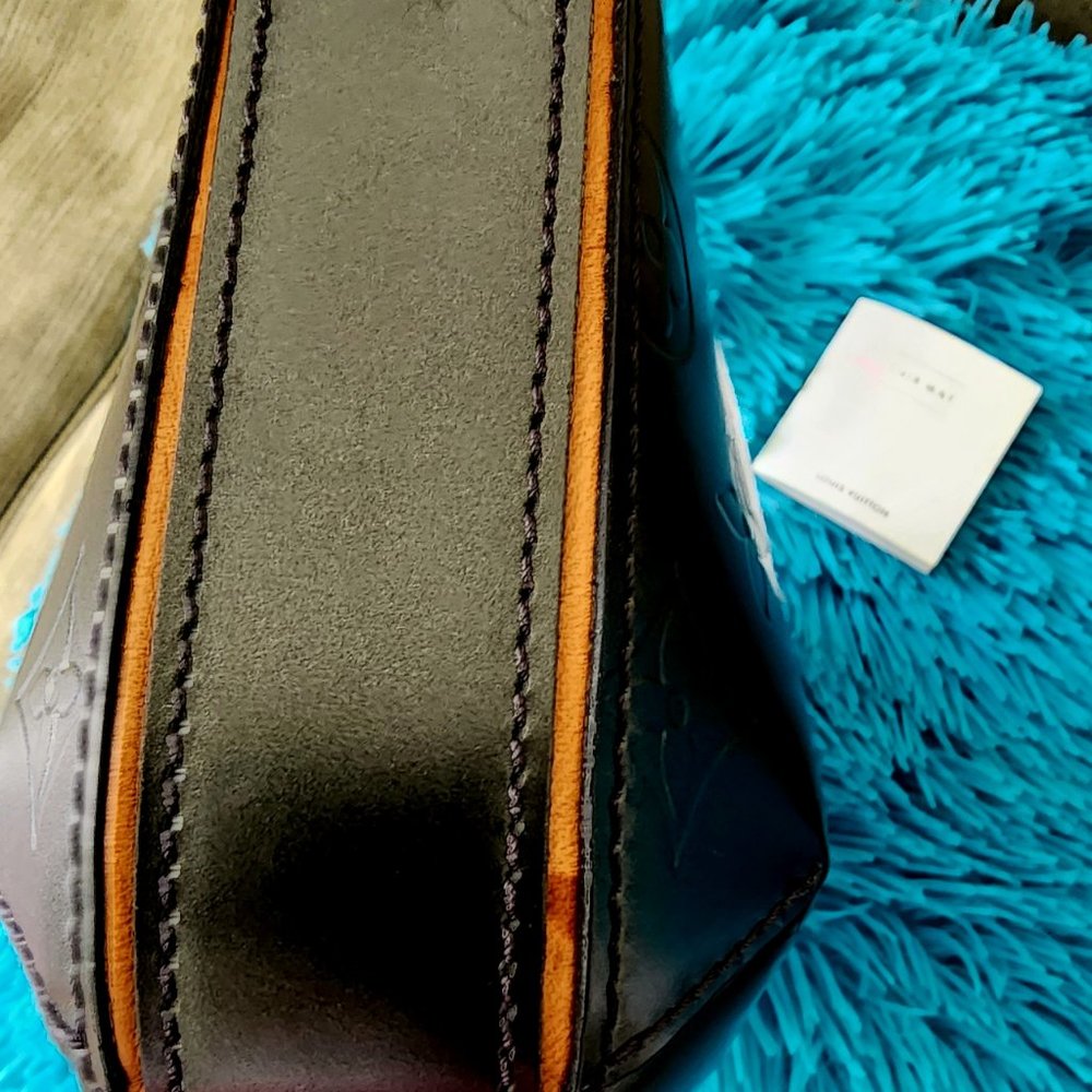 Louis Vuitton - Authentic Monogram Matte Fowler B… - image 6